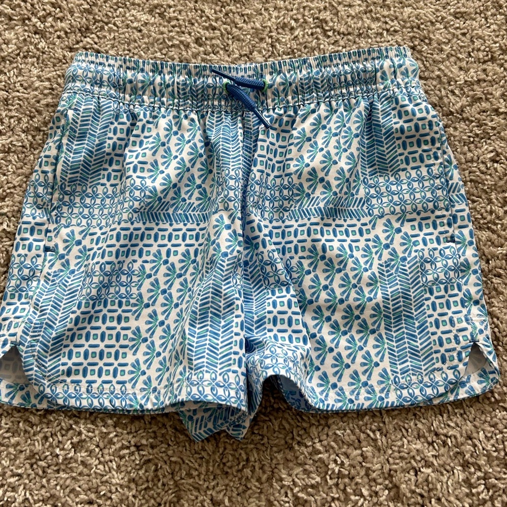 NWOT Girls Performance Shorts